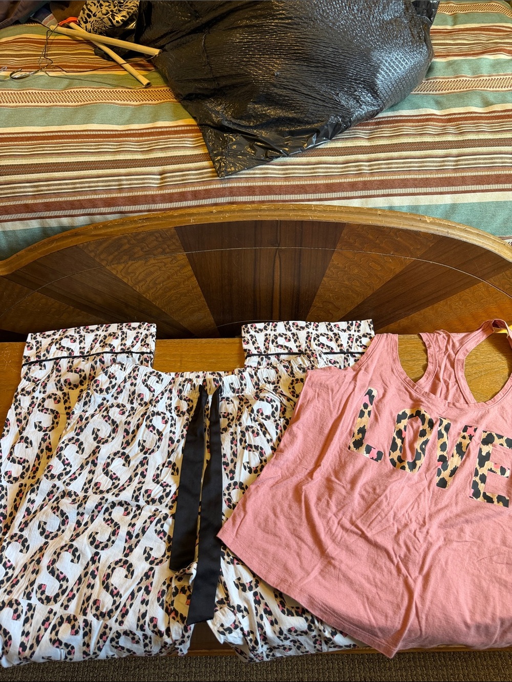 Victoria's Secret Pink 'LOVE' Tank and White Leopard PJ Pants Set
